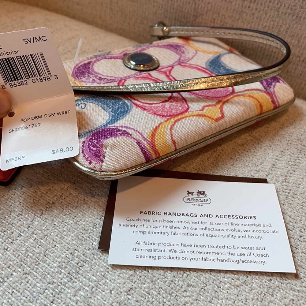 Coach Wristlet - Picture 4 of 4